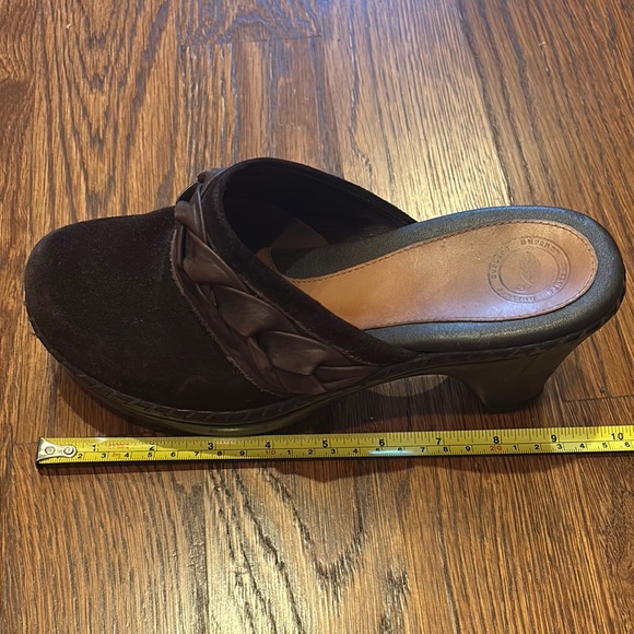 Brown leather and suede clogs - Picture 5 of 9